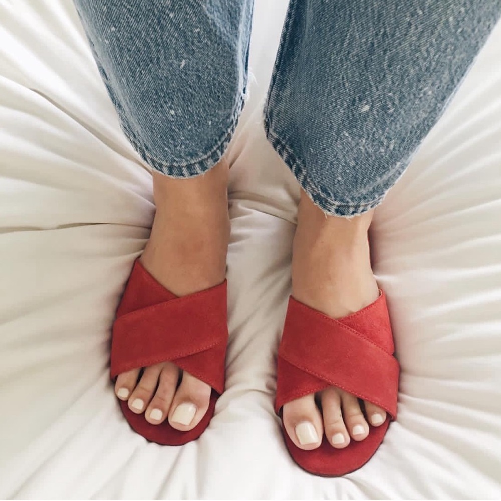 Marais USA St. Tropes Slides in Cherry